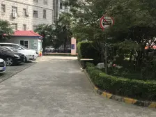 客厅朝南,环境优美,近地铁,居家装修,采光充足,得房率高