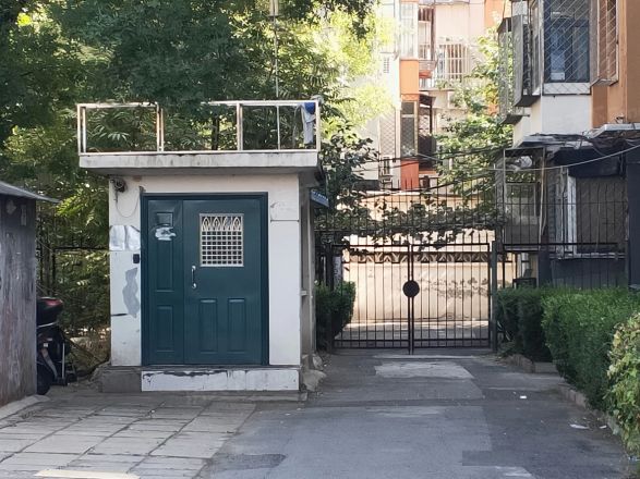 育芳园东里实景图