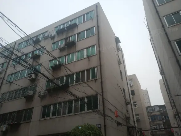 工业贸易学校家属院