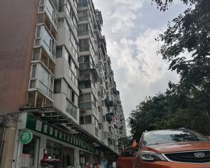皇经嘉苑2室2厅东南