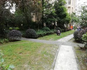 丰瑞玺悦城2室1厅东南