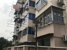 满五年 带院子 邻地铁 总价低 诚心出售