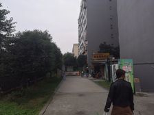 新贵公馆2室1厅东南
