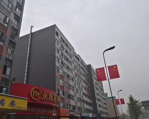 新贵公馆2室1厅东南