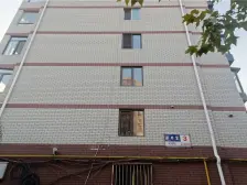 新日里 2021年装修好 新地热 楼层好 采光好 近商圈