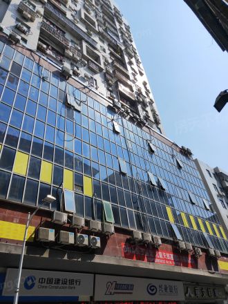 鸿图大厦实景图