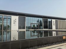 1楼带院带地下室,小区位置好,一楼采光也没问题