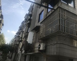 银都花园3室1厅南