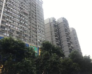 东立国际广场1室1厅东南