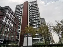 次新小区带会所,人车分流,位置佳采光好,诚心出售,看中可谈