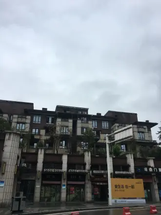 阳光100阿尔勒实景图