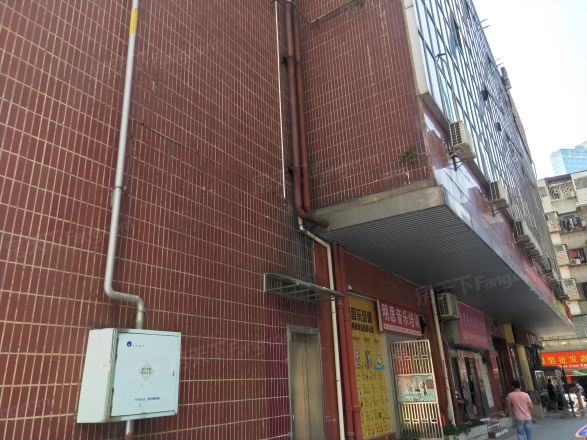 鸿图大厦实景图