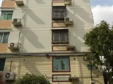 店长推荐 新装修 拎包入住 房型正气 婚房优选