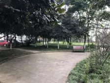 八公里+住家大两房两卫+近轻轨