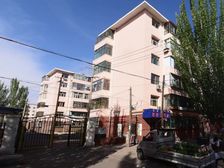 此房采光好,前后无遮挡,,居住环境安全....