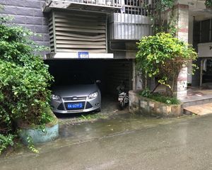 兴元华盛一期2室1厅西南