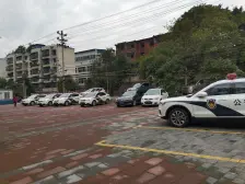 近轻轨 出行方便 户型方正 看房方便 业主诚心出售