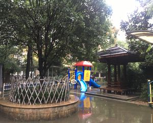 兴元华盛一期3室1厅东北