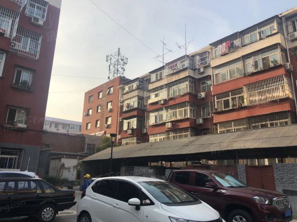 药批宿舍实景图