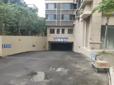 21楼 4房2卫 精装 户型方正