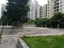 精装大两房 楼龄新 都和广场旁 生活配套齐全