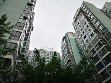 万基蓝麟3室1厅东南
