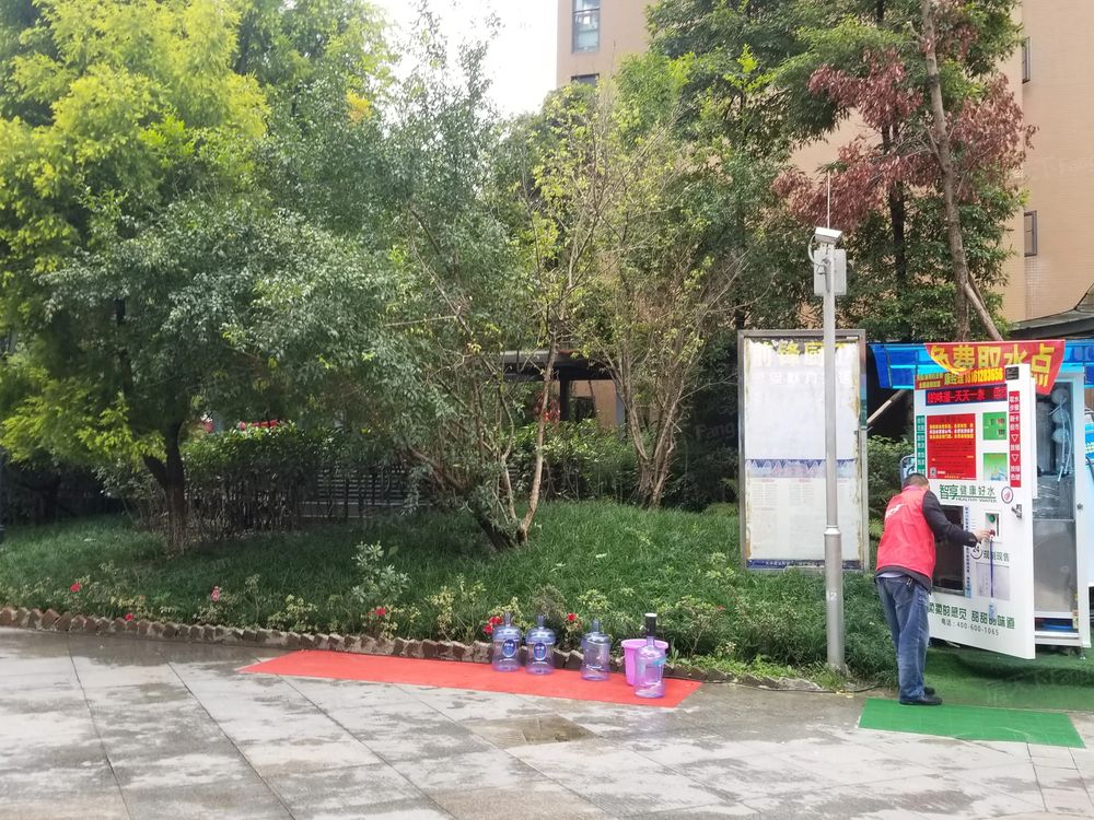小区相关图
