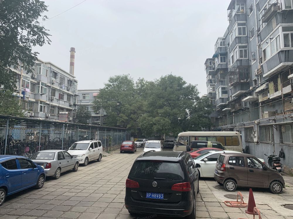小区相关图