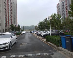 张家场小区1室1厅南