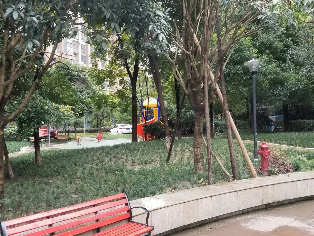 小区相关图