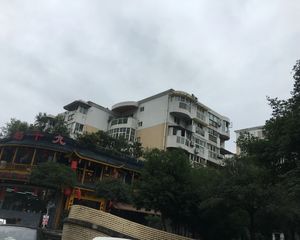 阳光华庭3室2厅东
