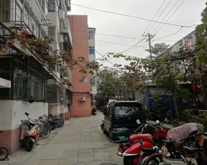 德胜里西街3号院3室1厅南北