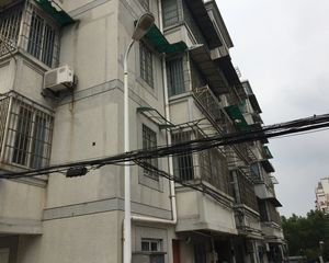 华盛菜场商住楼2室1厅南