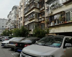 什刹海厂桥温馨一居室看房方便随时签约