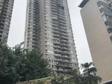 带露台1分z轻轨印象汇购物方便三房双卫小高双包包