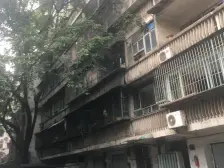 房子是楼梯房 中楼层 中等装修 适合做家 业主诚心卖