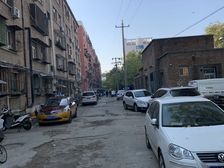 和平里五区,1996年楼龄,临近地铁公园生活便利!