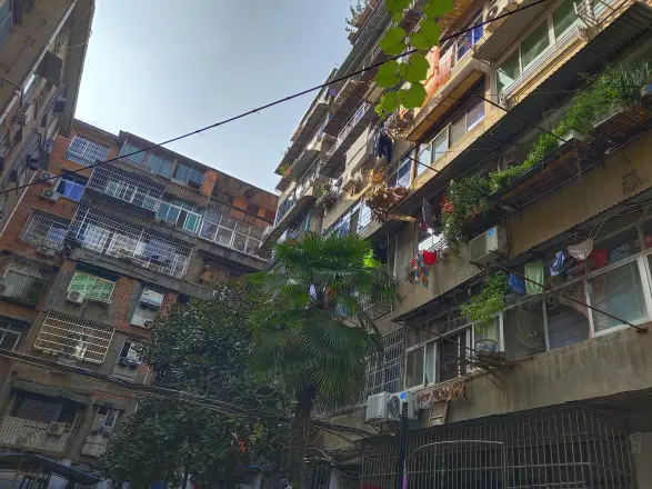 上营坊住宅楼实景图