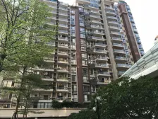 东区城心大型花园小区管理,该房屋证够5年税费便