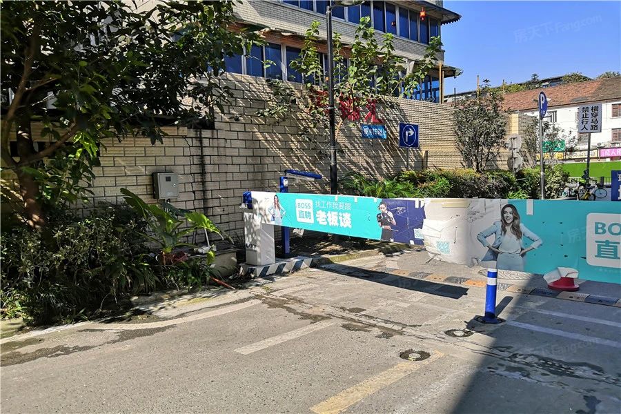 小区相关图