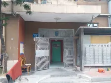 81号大院原装电梯房,带精装修,业主诚心