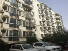 花园路国基路双地铁口上下两层复式急售!