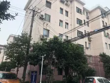 通海一小区一楼带朝南花园,位置好,价格可谈