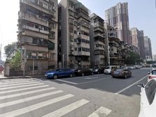 万家丽地铁300米一室一厅,带燃气阳台,采光好!