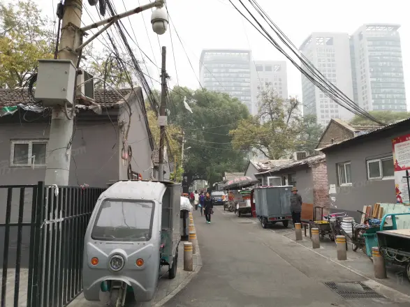 向军南里实景图