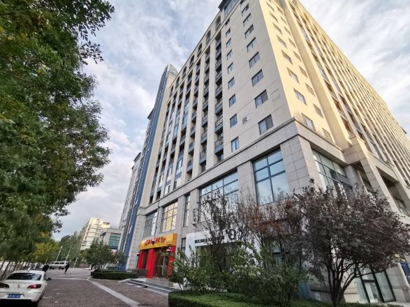 乐成豪丽实景图