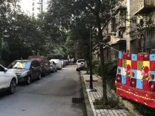 电梯房 户型方正 朝中庭 正规两居