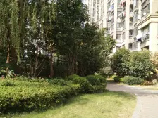 空间利用大 交通便利 小区环境好 艾溪湖畔