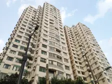 卫生间全明,大开间,品质小区,小区入口附近