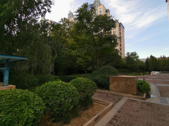 乐成豪丽实景图